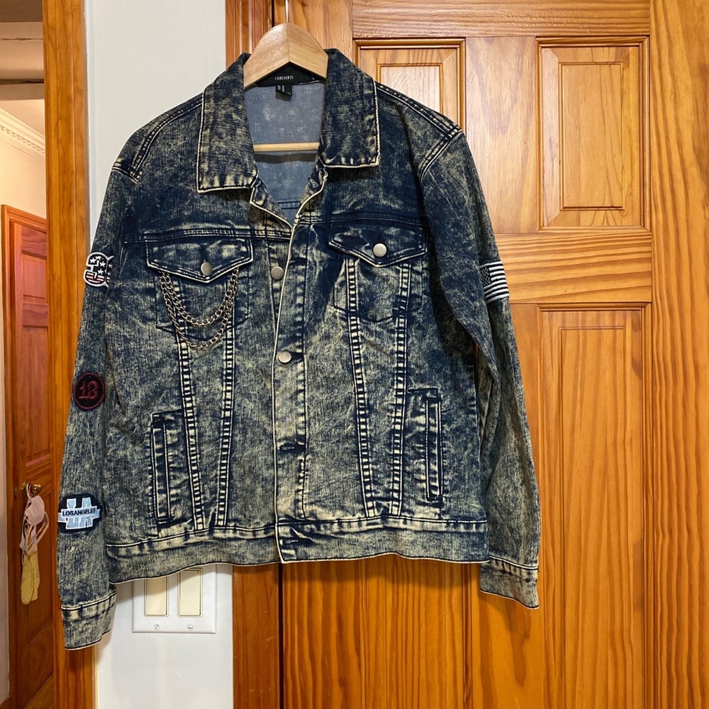 Vintage style washed jean jacket
